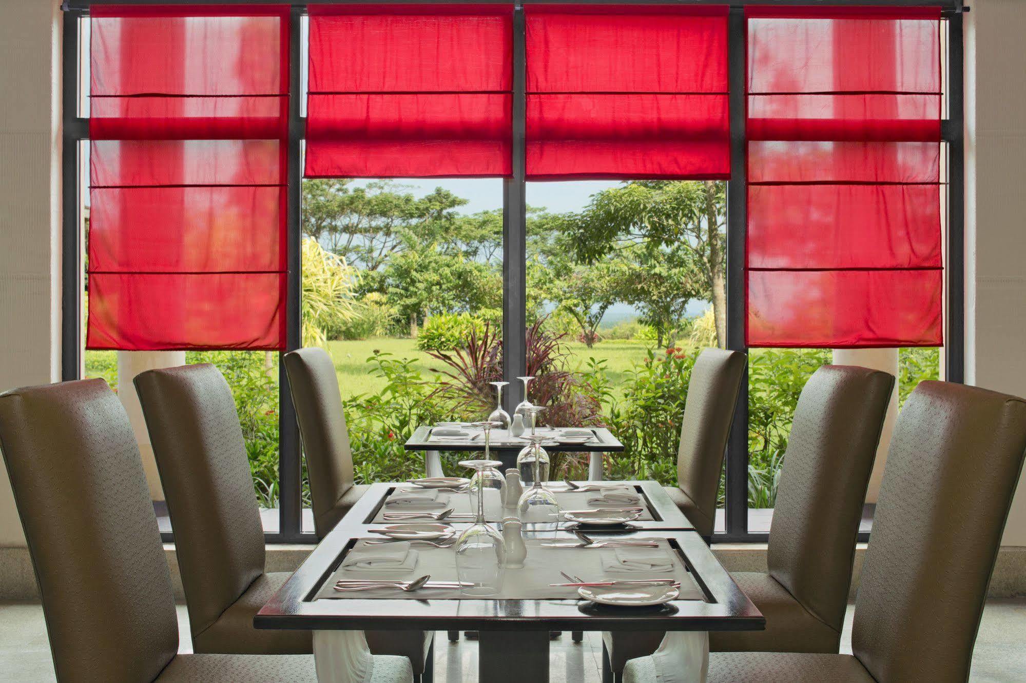 Ibom Hotel & Golf Resort Uyo Exterior photo